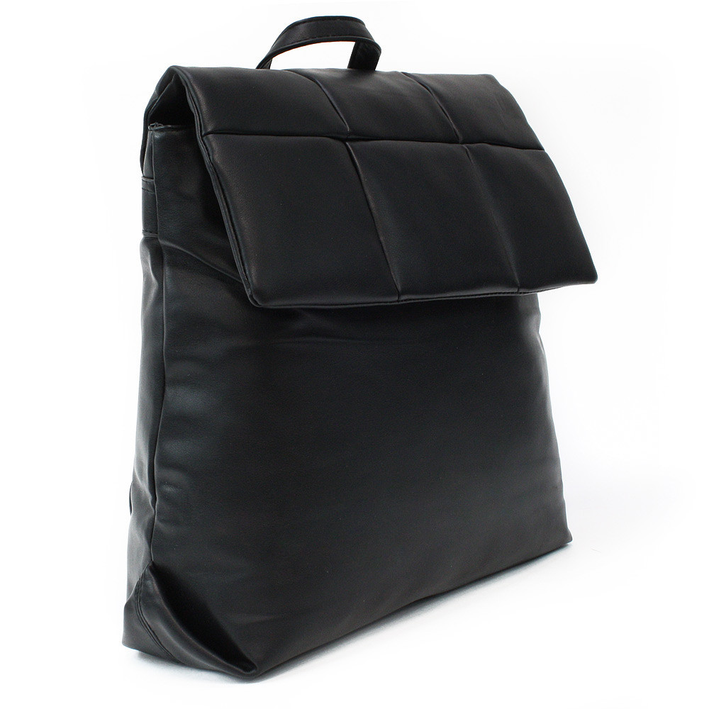 Čierny elegantný dámsky batoh s prešívaním Rabia