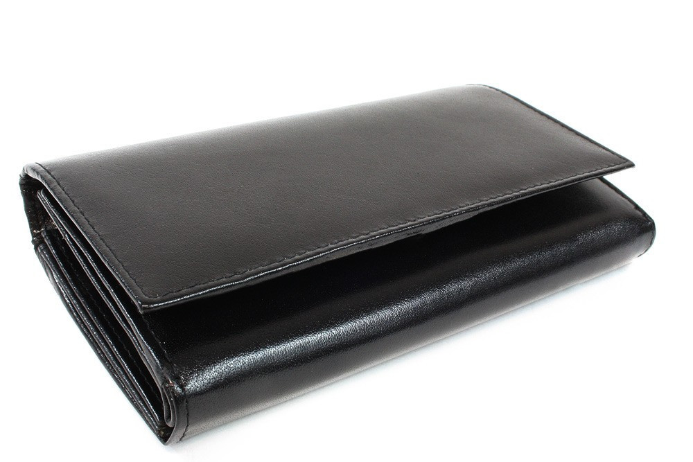 Čierna dámska kožená klopnová peňaženka Ingemar