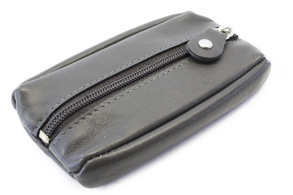 Tmavosivá kožená zipsová kľúčenka Kroen