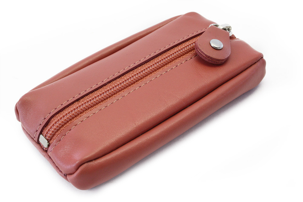 Tmavo ružová kožená zipsová kľúčenka Kroen
