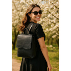 Čierny mestský kožený batoh Neville