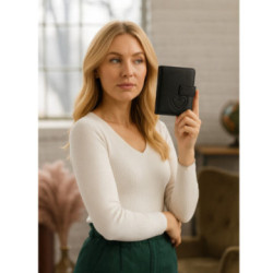 Čierna kožená dámska peňaženka so zápinkou Taiga