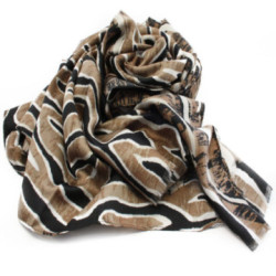 Hnedá dámska teplá šatka so zvieracím vzorom Cousins