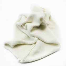 Smotanový dámsky pletený nákrčník Girard