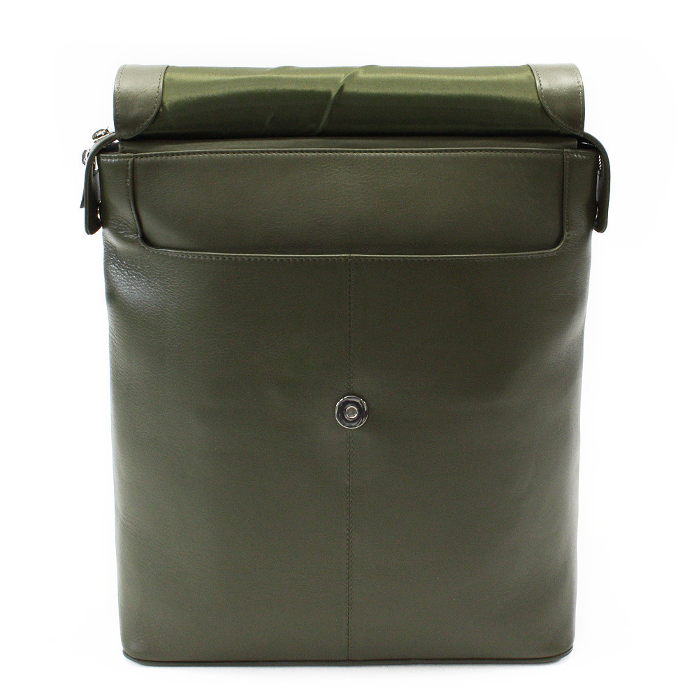 Tmavě zelený městský kožený batoh Neville