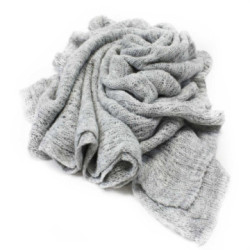 Svetlosivá dámska pletená šatka Galina