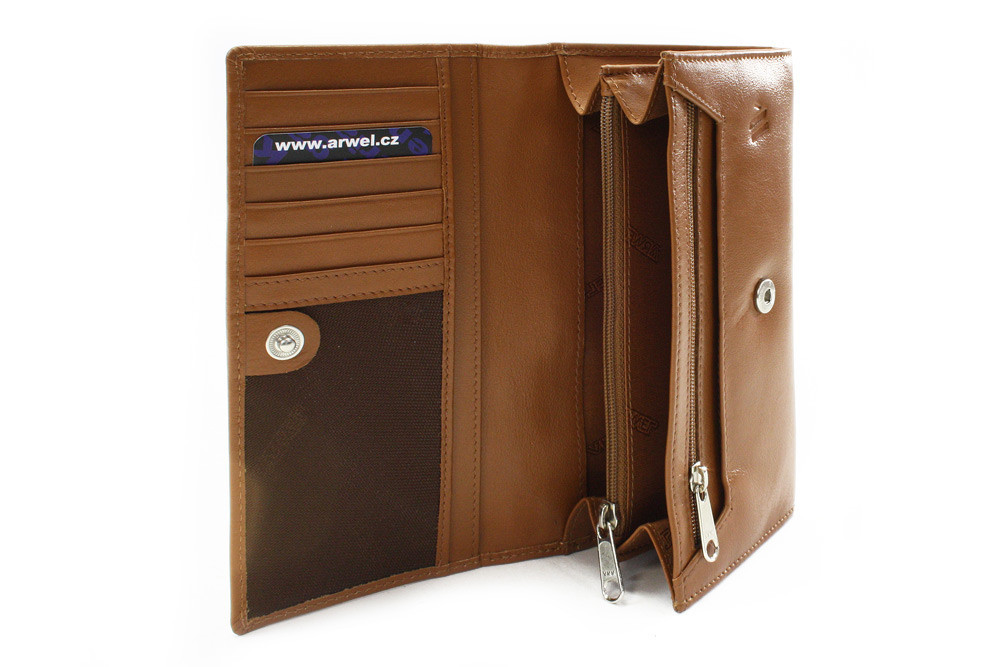 Hnědá dámská klopová kožená peněženka Ellalien