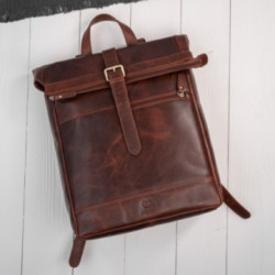 Hnedý kožený batoh na notebook s chlopňou Wynand