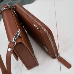 Hnedá dámska kožená crossbody kabelka 2 v 1 Cornelia