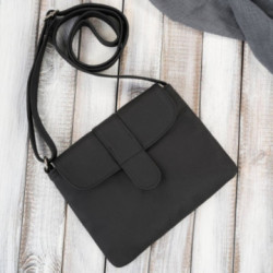 Čierna dámska kožená crossbody kabelka Imani