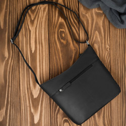 Čierna dámska kožená crossbody kabelka Almira