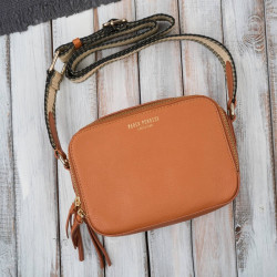 Svetlo hnedá dámska kožená crossbody kabelka Lone