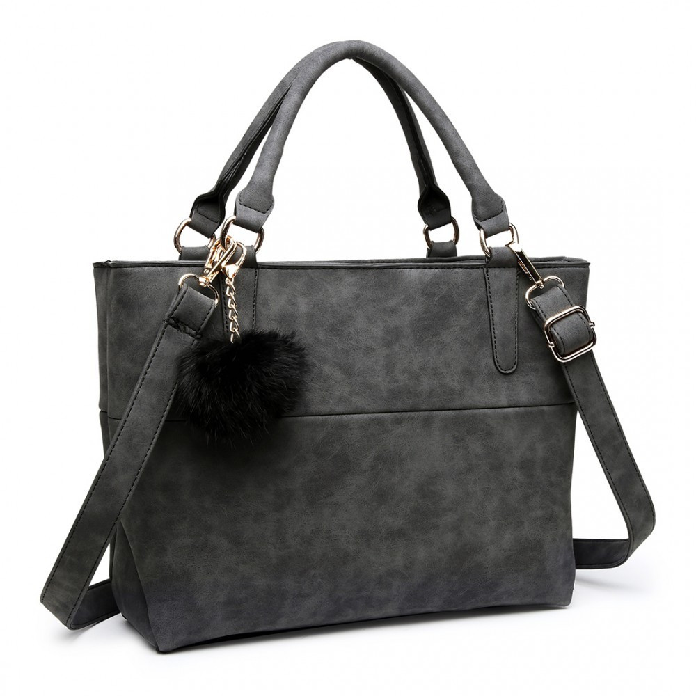 Čierna kvalitná dámska kabelka s ozdobou Lusiel