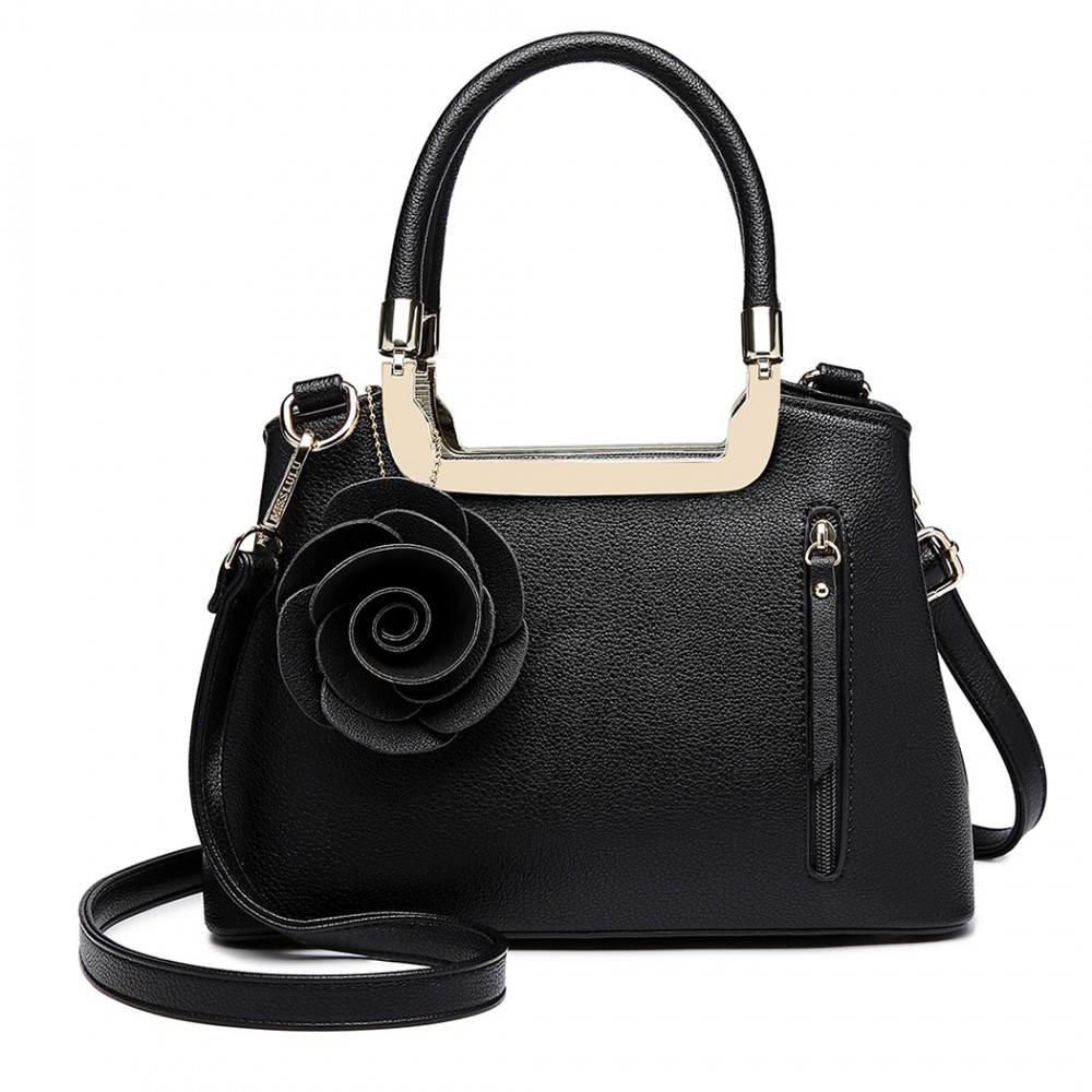 Černá dámská elegantní kabelka s růží Rokiel