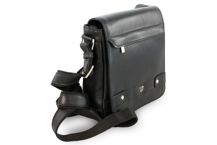 Čierny pánsky kožený crossbag s poklopom Callum