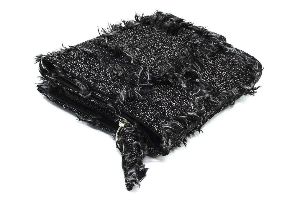Sivočierna textilná peňaženka Cearra